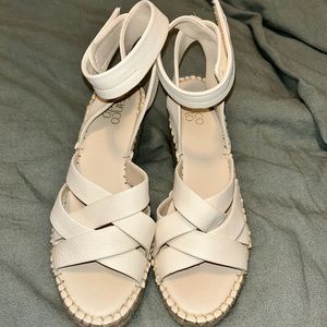 Cute Neutral Wedges!